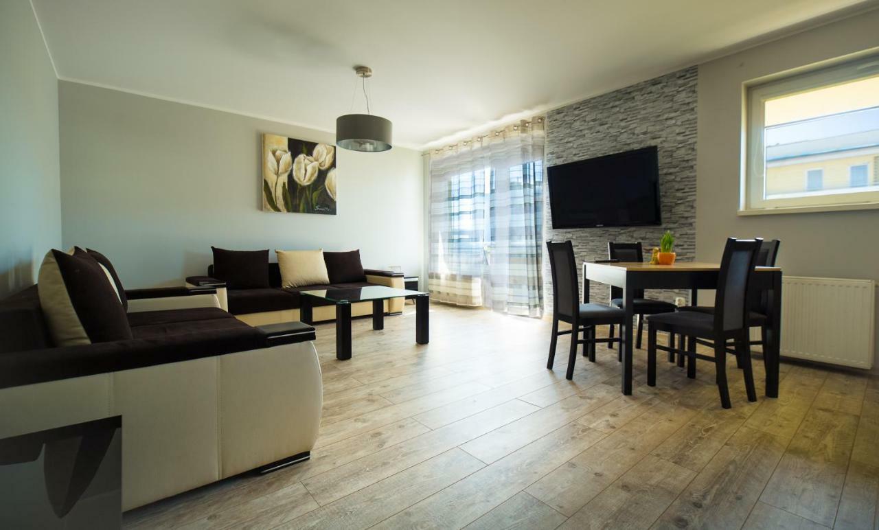 Apartamenty Piła Buitenkant foto